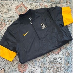 App State TShirt Pullover